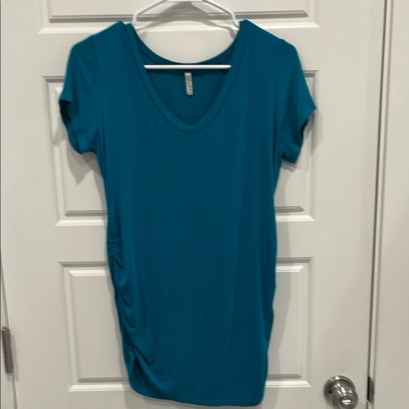 Bundle of Isabel Maternity by Ingrid & Isabel Tank Tops & T-Shirts XS - Picture 2 of 14